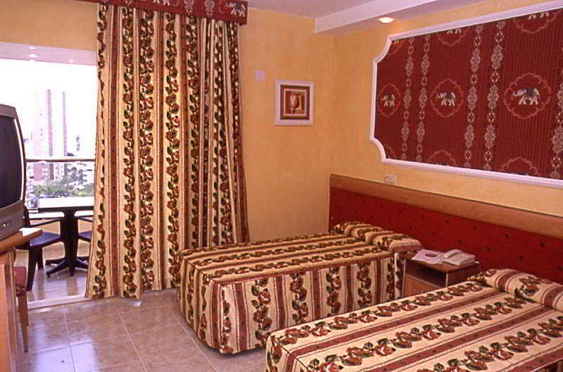 Hotel Servigroup Castilla Benidorm Buitenkant foto