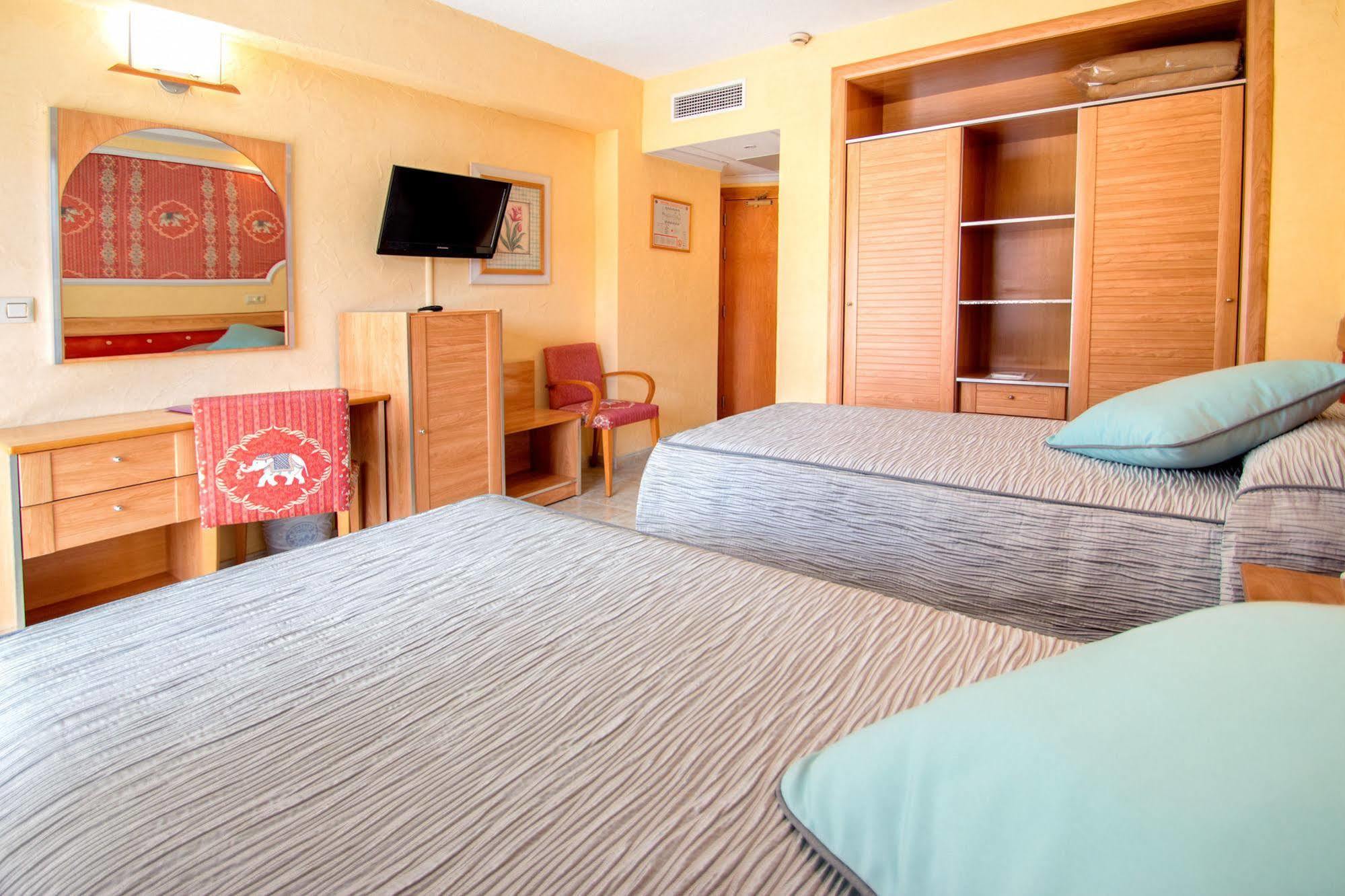 Hotel Servigroup Castilla Benidorm Buitenkant foto